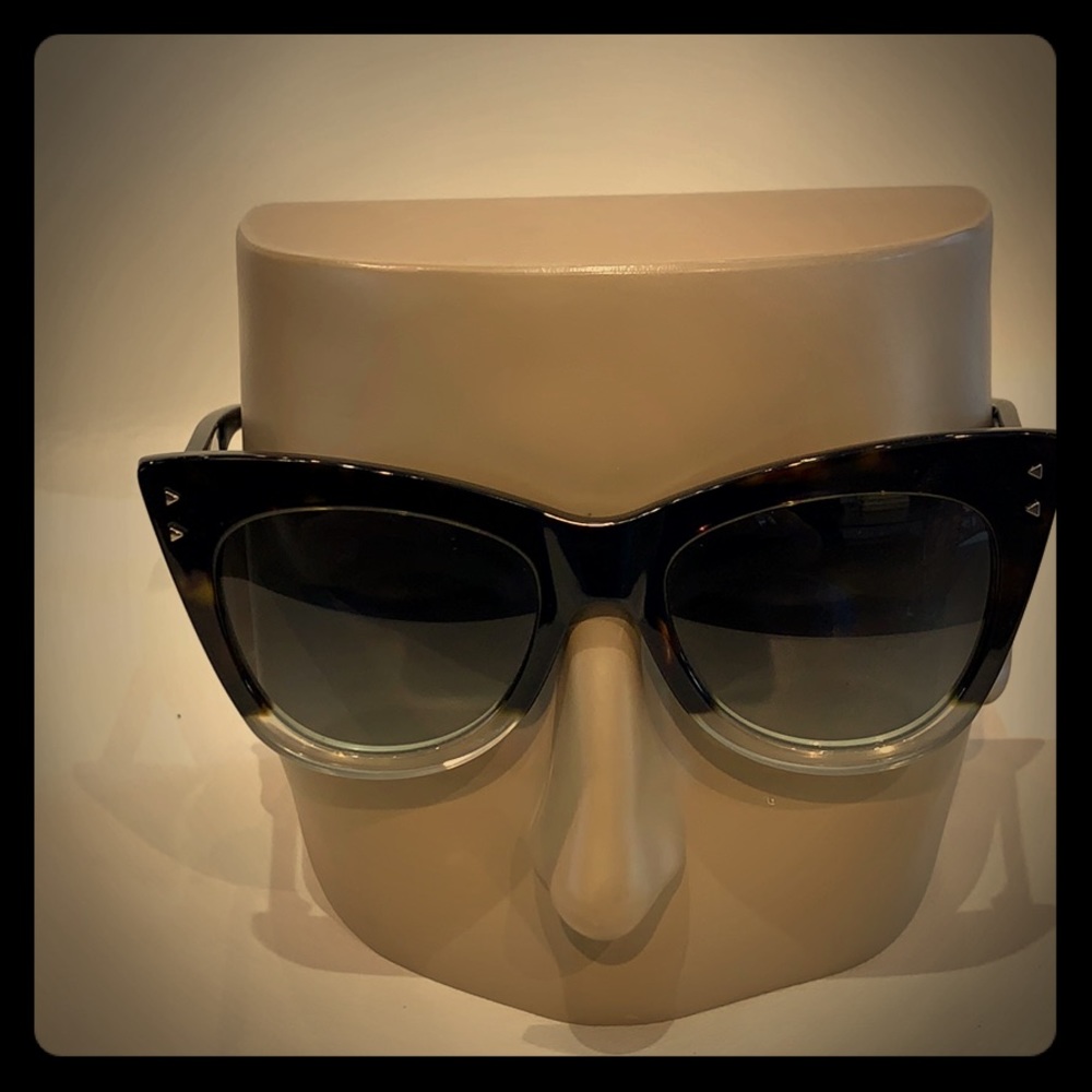 Fendi Sunglasses New